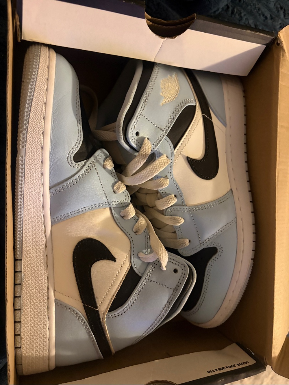 Jordan 1 Mid - Light Blue/White/Black